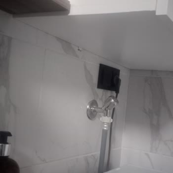 Armut Geciken Ve Kalitesiz Banyo Dolabı Montajı, İade Bekliyor