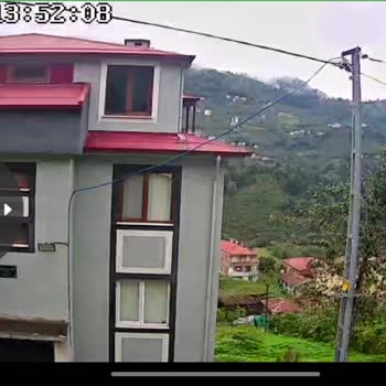 Acil Yakın Elektrik Direğinde Açık Klemens Değişimi Talebi