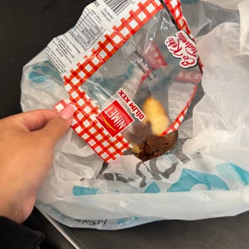 Son Kullanma Tarihi Geçmemiş Kekte Küf Tespiti Ve Güvenlik Endişesi