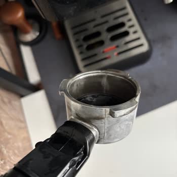 Beko Espresso Makinesinin Portafiltre Kaplaması Kısa Sürede Bozuldu, Garanti Reddi
