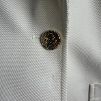 Dryman Şubesinde Brooks Brothers Ceketi Kuru Temizleme Sonrası Hasar Gördü