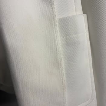 Dryman Şubesinde Brooks Brothers Ceketi Kuru Temizleme Sonrası Hasar Gördü