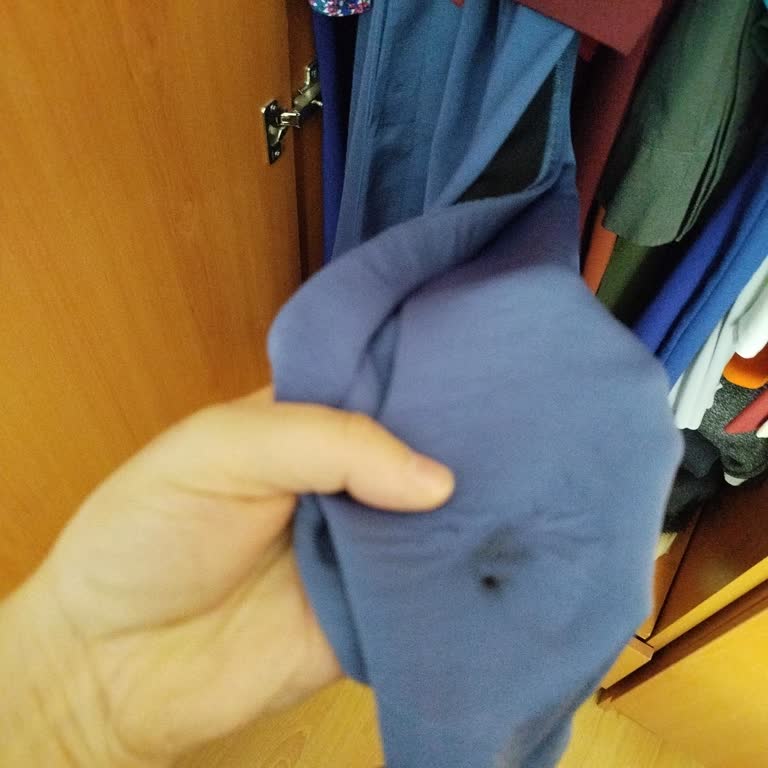 Bozuk Ütü Kumaşı Yakıyor Ve BİM Değişim Reddi