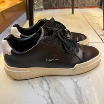 Calvin Klein Sneakers Sole Tore After Limited Use