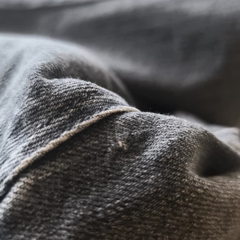 Mavi Jeans’te Dikiş Hatası Bulunan Kot Pantolonun İadesi