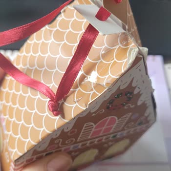 Katia & Bony Hasarlı Hediye Paketi Ve Çorap Teslimatı