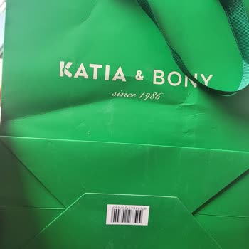 Katia & Bony Hasarlı Hediye Paketi Ve Çorap Teslimatı