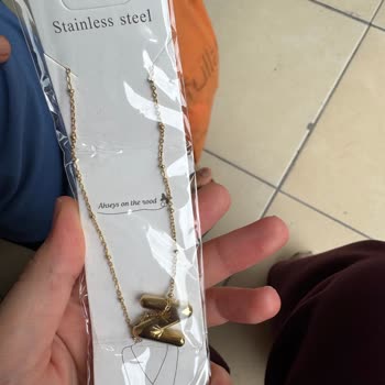 Sipariş Edilen Çelik Kolye Yerine Farklı Ve Ucuz Ürün Gönderildi, İade Talebine Yanıt Yok