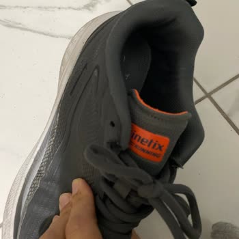 Kinetix Spor Ayakkabısının Kısa Sürede Taban Açılması Ve Değişim Reddi