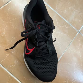 FLO Mağazasında Ayıplı Nike Spor Ayakkabılar Ve Fatura Kopyası Talebi