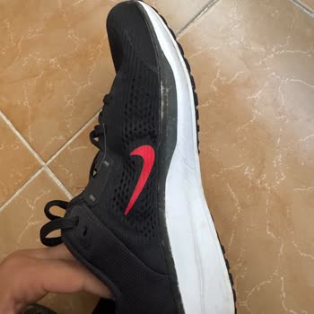 FLO Mağazasında Ayıplı Nike Spor Ayakkabılar Ve Fatura Kopyası Talebi