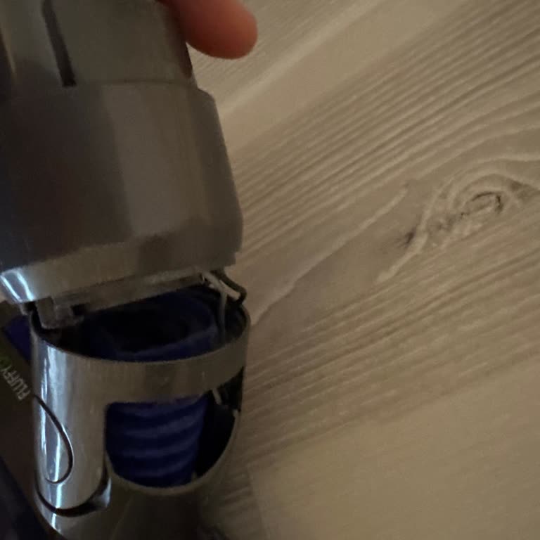Dyson V15 Aksesuarlarının Sürekli Kırılması Ve Müşteri Hizmetlerinin Yetersizliği