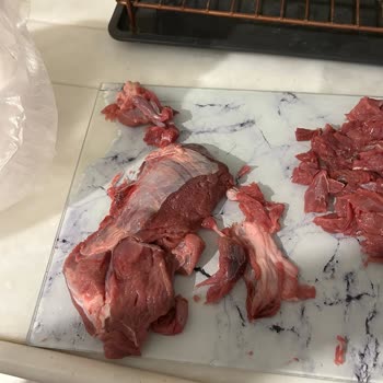 Söz Market Uydukent Şubesinde Kuşbaşı Etin Kesimi Ve Kalitesi Yetersiz