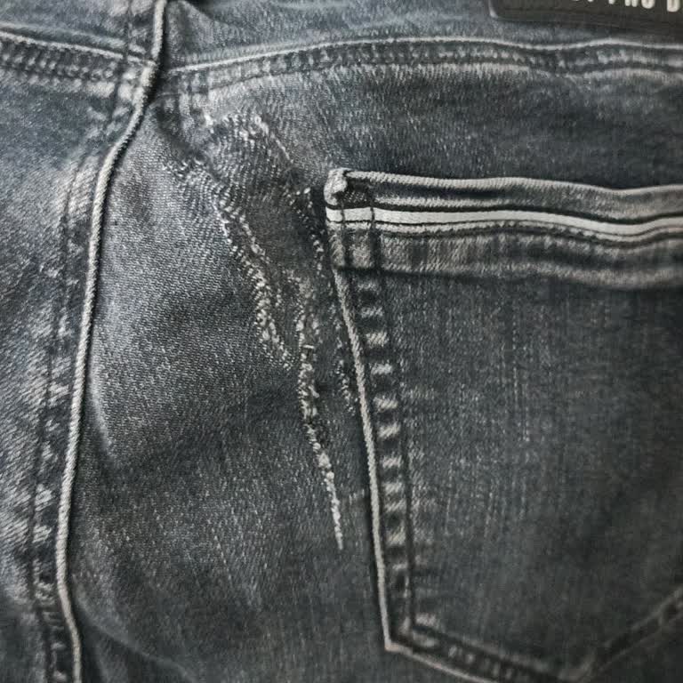 Mavi Mağazasından Aldığım Jean Pantolonun Arka Kısmındaki Sökülme Kalite Beklentisini Karşılamıyor
