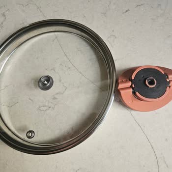Tefal'de 10 Yıllık Garanti Olmasına Rağmen Kapak Stokta Yok