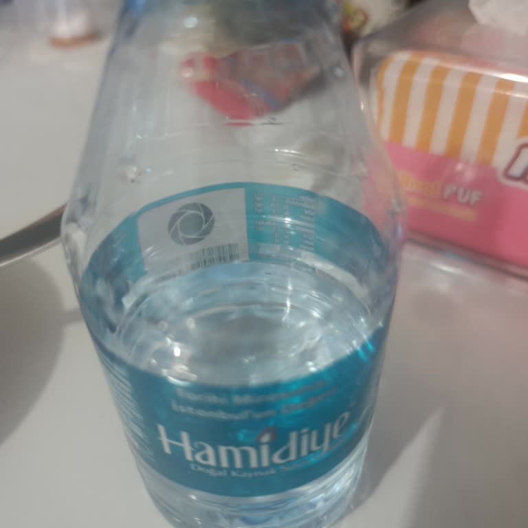 Hamidiye Su Şişelerinde Kötü Koku Ve Pas Tadına Benzer Lezzet, Sağlık Endişesi Ve İade Talebi