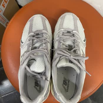 Viaport SuperStep Mağazasında Satın Alınan New Balance Ayakkabının Teşhir Ürünü Olduğu Açıklanmadı
