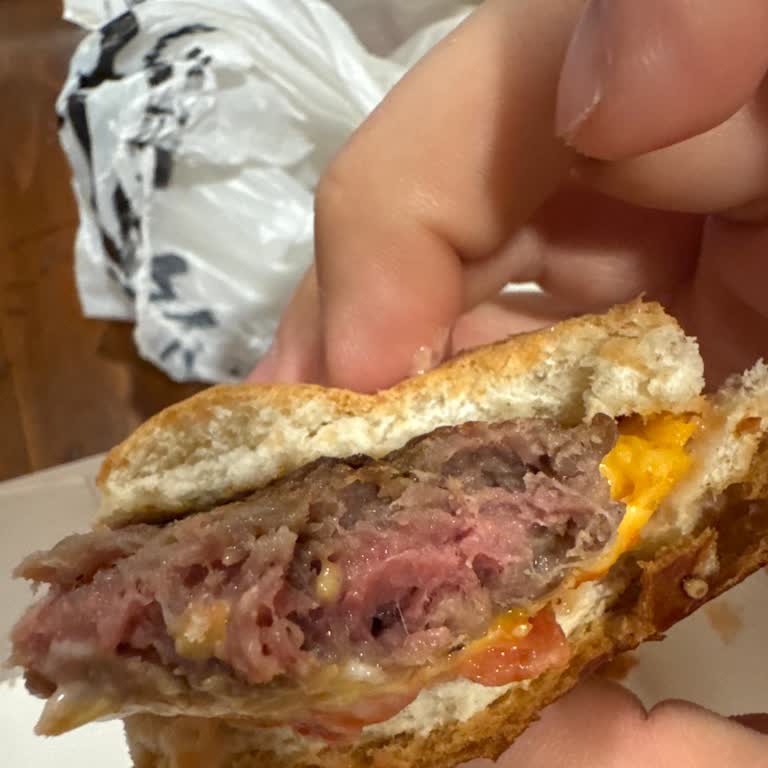 Çiğ Burger Ve Müşteri Hizmetlerine Ulaşılamaması Nedeniyle Tam Ücret İadesi Talebi
