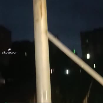 A101 220 Elektrik Kablo Tehlikeli, Merdivenlerde Kayar Bant Yok