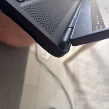 Dell Alienware Aurora 16X Ekran Menteşesinde Çatlak: Garanti Değişim Talebi