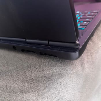 Dell Alienware Aurora 16X Ekran Menteşesinde Çatlak: Garanti Değişim Talebi