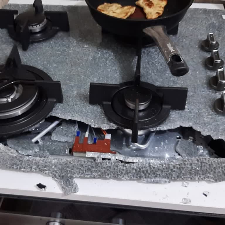 Arçelik Servisinin Hatalı Montajı Nedeniyle Patlayan Ocak Ve Güvenlik Riski