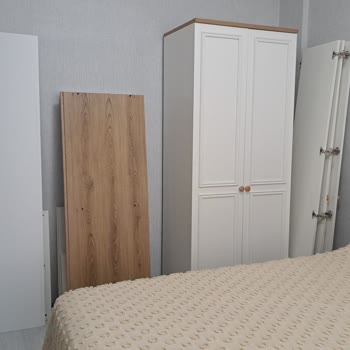 Eksik Ve Hasarlı Parçalar Nedeniyle Gardırop Kurulumu 20 Gün Boyunca Tamamlanamadı