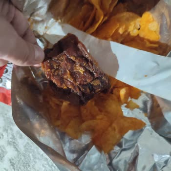 Lays Çips Paketi İçindeki Yanmış Sert Yabancı Madde