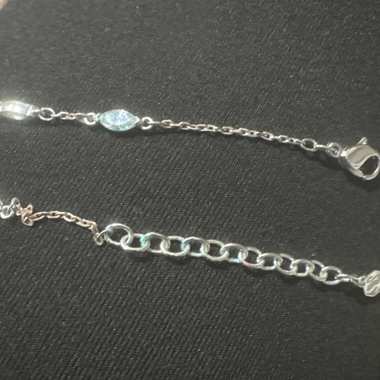 Swarovski Bilekliğin Kısa Sürede Yeşillenmesi Ve Mağaza Çözüm Reddi