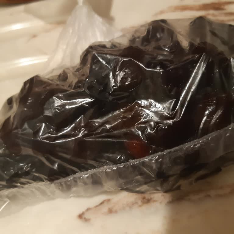 Şarküteride Çekirdekli Zeytin Satışı Hijyen İhlali