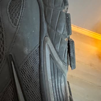 Nike Ayakkabısındaki Taban Kopması Ve Boyner’in İade Reddi