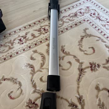 Philips XC7040 Dikey Süpürge Borusu Tek Noktada Kırıldı, Ücretsiz Değişim Talebi