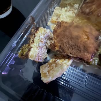 Bozulmuş Baklava Ve Hijyen Kurallarına Uymama