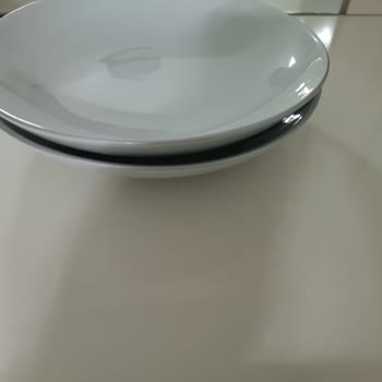 Yamuk Ve Kusurlu Porselen Takımın İadesi Alınmıyor, Kargo Firması Mağazayı Suçluyor