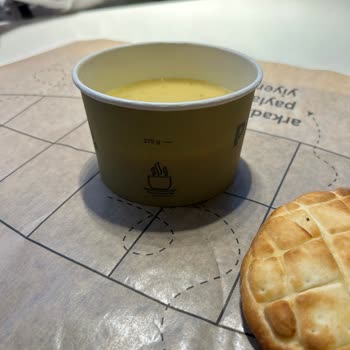 İstanbul Havalimanı Pidem Restoranında Çorba Miktarı Yetersiz Ve Personel Kaba