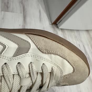 Bershka Retro Spor Ayakkabı Yanlardan Açıldı, Kalite Sorunu Ve İade Talebi