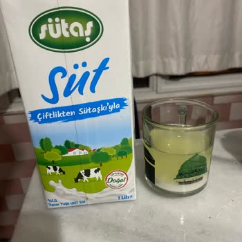 Son Tüketim Tarihi Geçmemiş Olmasına Rağmen Sütaş Sütü Bozulmuş Ve Güveni Sarsıyor