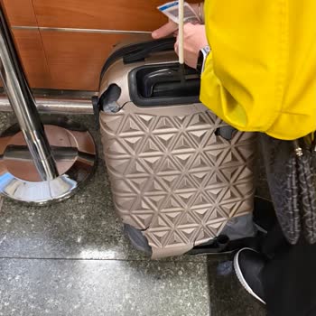 Ajet'te Kırılan Valiz Ve Kaba Personel Davranışı