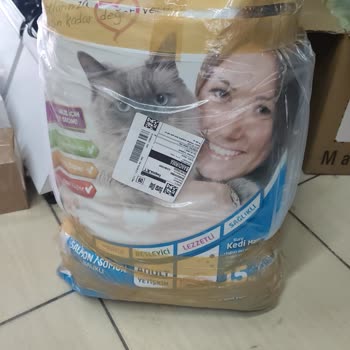 Yanlış Ve Patlak Paketli Kedi Maması İçin İade Ve Açıklama Talebi