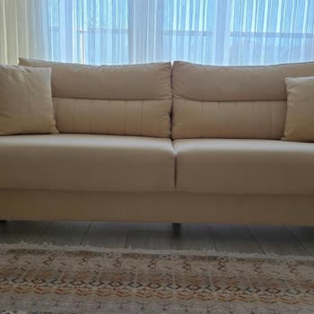 Üç Yılda Kırılan Salon Takımı Ve Cevapsız Servis