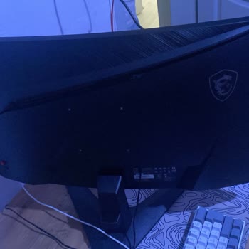 Garanti Kapsamındaki Monitör İlk Kullanımda Çatladı, Yetkili Servis Kullanıcı Hatası İddiasıyla Geri Gönderdi