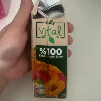 BİM Jucy Vital Meyve Suyunda UHU Kokusu