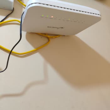 Sürekli İnternet Kesintileri Ve Müşteri Hizmetinde Ulaşılamazlık Şikayeti