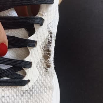 Nike Revolution Model Ayakkabıda Kısa Sürede Yırtılma Ve İade Reddi