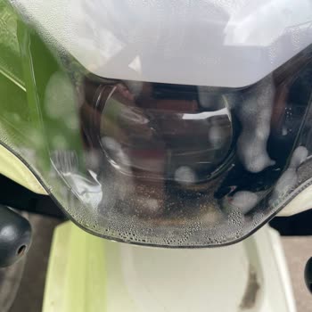 Su Girişi Ve Küflenme Nedeniyle Yeni Motosiklet Farının Değişimi Gerekiyor
