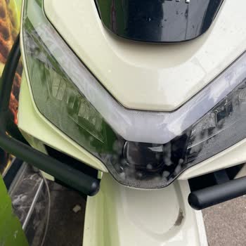 Su Girişi Ve Küflenme Nedeniyle Yeni Motosiklet Farının Değişimi Gerekiyor