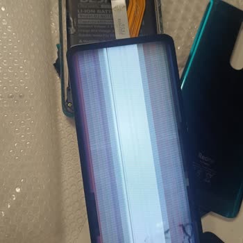 SP02281119285 Numaralı Siparişteki Redmi Note 8 Pro Ekran Arızalı Ve İade Talebi