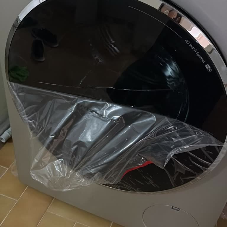 Media Markt Kentpark'tan Kırık Camlı Çamaşır Makinesi İçin Ücretsiz Değişim Talebi