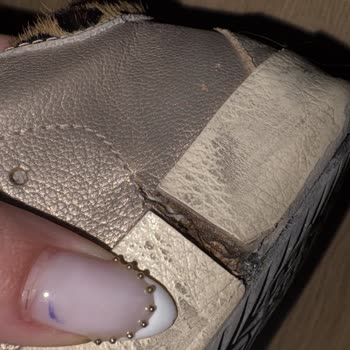 Boyner Kadın Sneaker'inde Kısa Sürede Yırtılma Ve Hatalı Kullanıcı Hatası İddiası