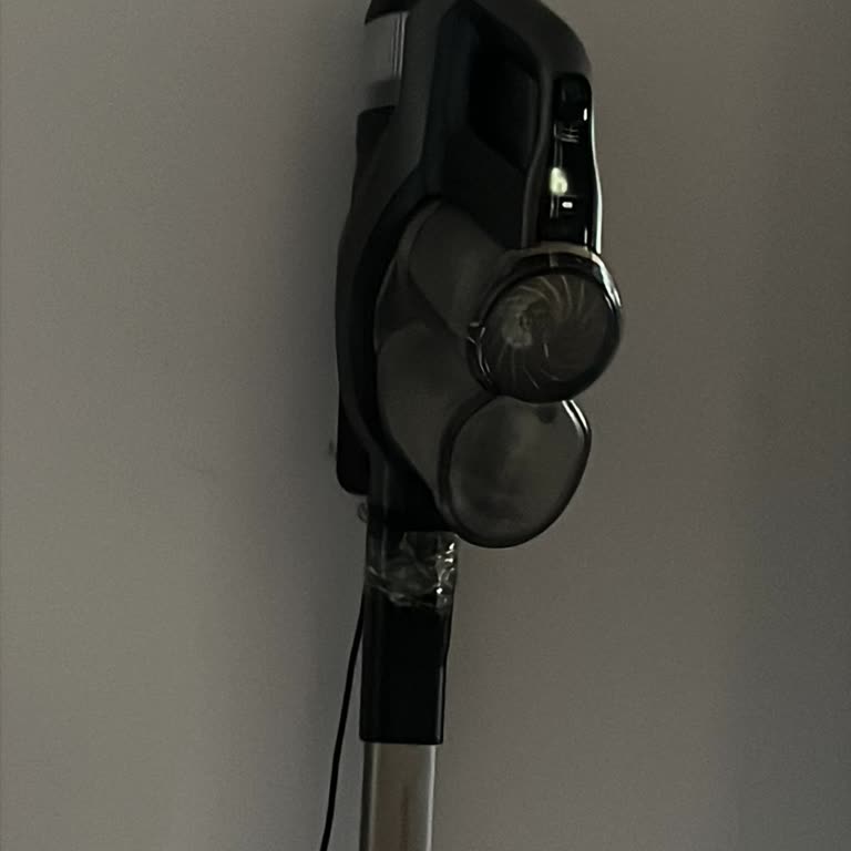 Philips Süpürge Yüksek Fiyatına Rağmen Tekrar Tekrar Arızalanıyor Ve Ücret İadesi Talep Ediyorum